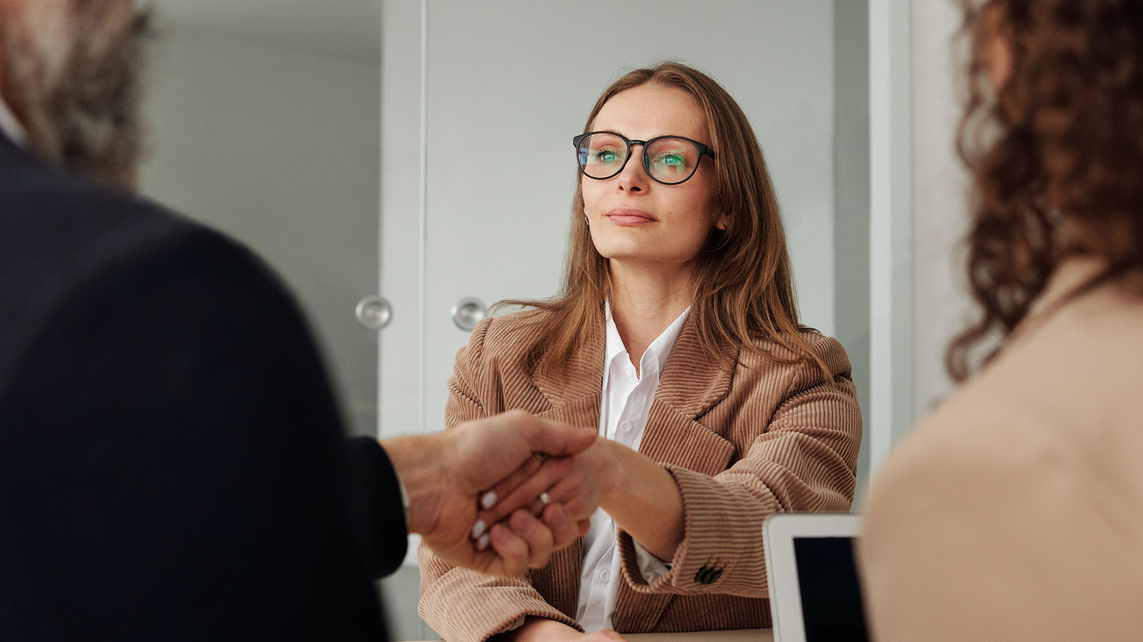 How To Find a Sponsoring Broker in New York